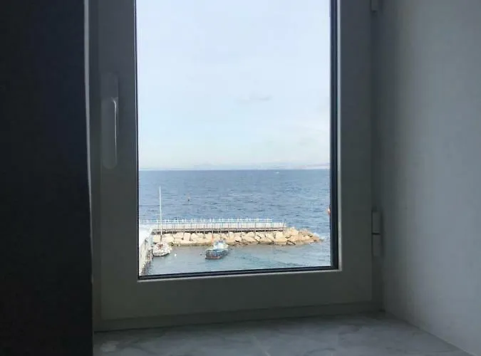 Fisherman House - Coast *